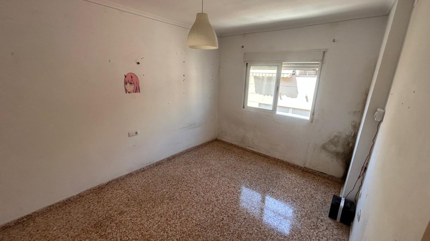 Flat on Calle Sant Carles – Torrent – Valencia — image 10